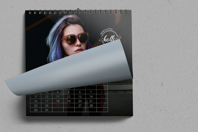 Stampa online Calendario Muro Fashion: Stampa Calendari da muro personalizzati per far ricordare ogni giorno la tua azienda ai tuoi clienti. Configura e ordina online i tuoi calendari su Sprint24.