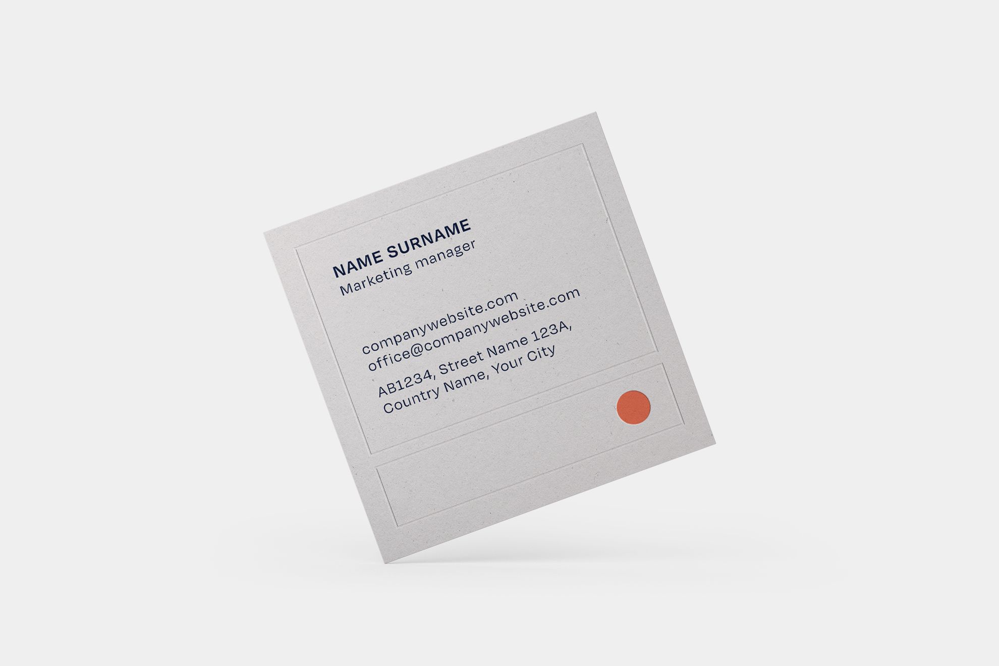 Migliora la tua presenza professionale con il nostro design di biglietto da visita quadrato che presenta un layout moderno e una forma distintiva. Questo formato quadrato unico presenta le tue informazioni di contatto in modo elegante spiccando dalle tradizionali carte rettangolari. Perfetto per professionisti del marketing, creativi e imprenditori che cercano un modo originale di lasciare un'imp…