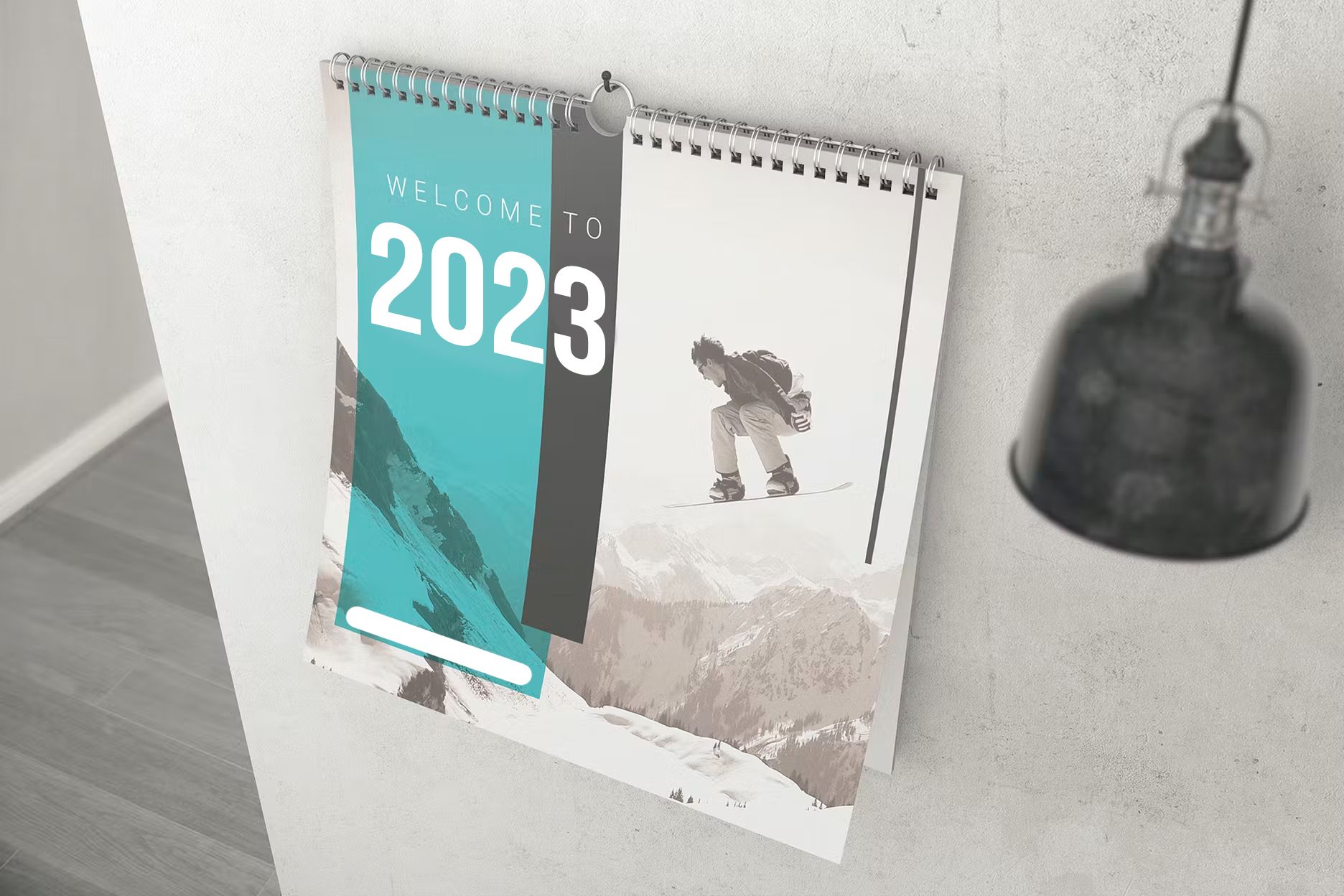Questo calendario aziendale personalizzato presenta pagine foto di alta qualità e opzioni di design personalizzato, ideale per il branding aziendale e i regali ai clienti. Crea splendidi calendari personalizzati con le tue immagini e layout professionali, combinando stile e praticità. Sprint24 stampa calendari premium e resistenti, personalizzati secondo le tue esigenze aziendali.