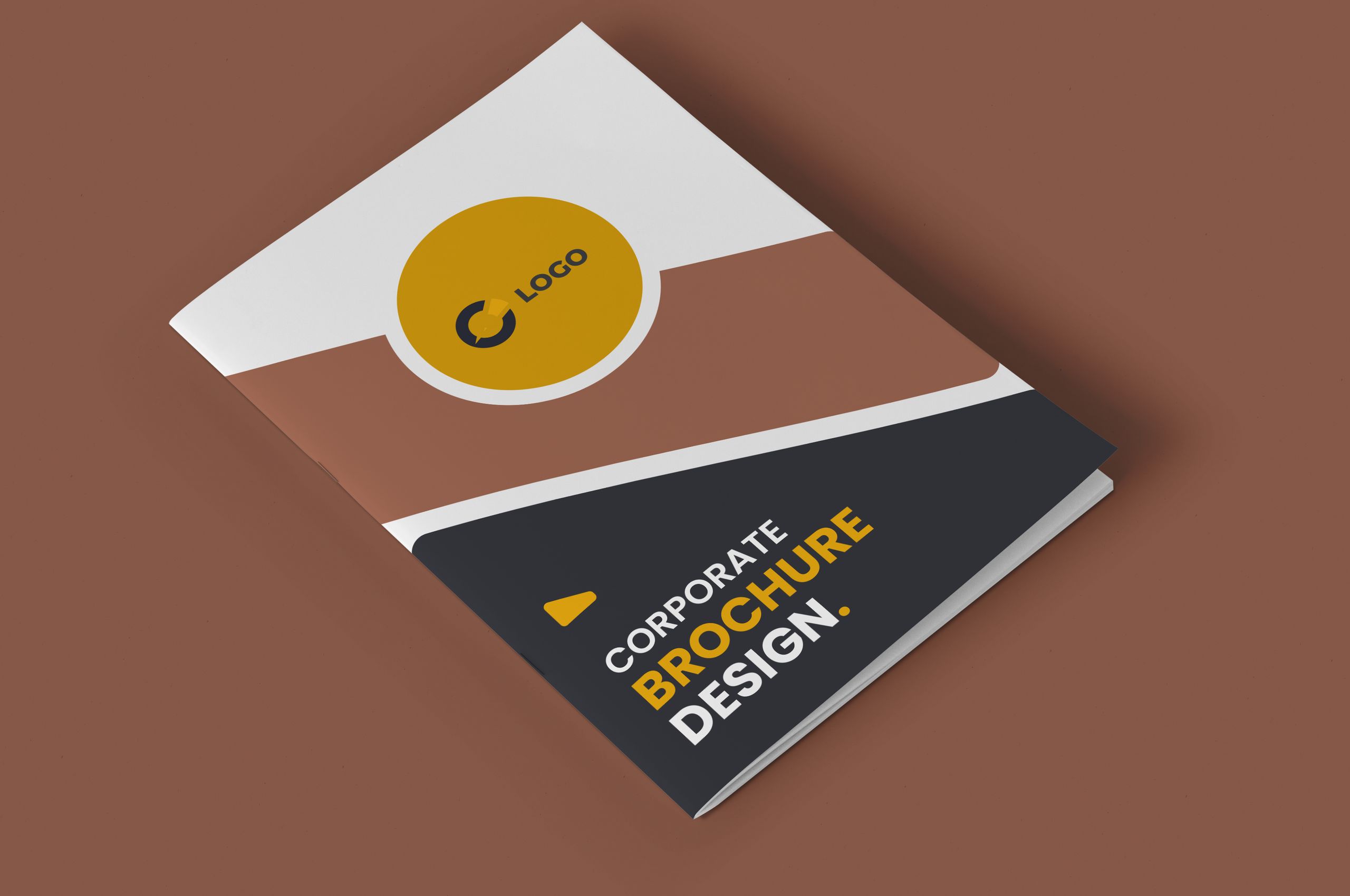 Una cartella di presentazione progettata professionalmente con branding personalizzato, adesivo con logo dorato e inserto blu marino coordinato. Perfetta per presentazioni aziendali, pitch per clienti e materiali di marketing personalizzati. Stampa la tua cartella di presentazione personalizzata con Sprint24.