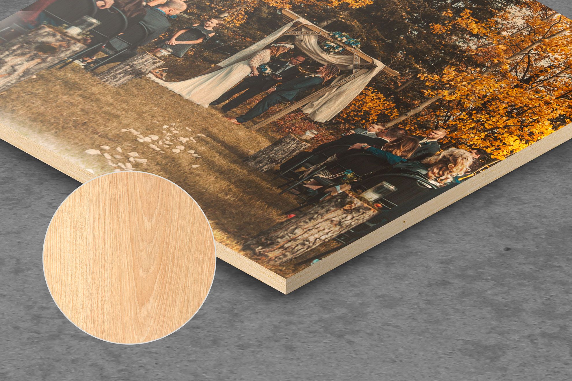 Trasforma le tue foto preferite in bellissime stampe su legno con finitura in legno autentico. Il processo di stampa personalizzato foto-su-legno cattura immagini vibranti preservando le venature naturali del legno, rendendolo perfetto per la decorazione della casa e i regali personalizzati.