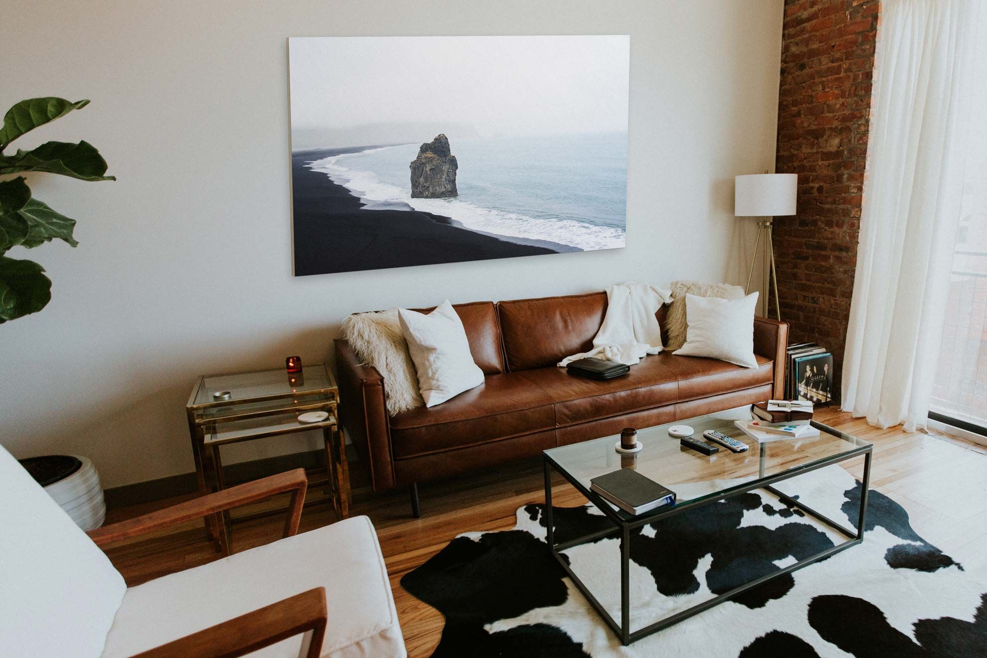 Trasforma il tuo spazio con stampe fotografiche su legno che uniscono il design moderno ai materiali autentici. Perfetto per la fotografia paesaggistica e le stampe in grande formato, la stampa fotografica Kodak offre una profondità visuale e una durabilità eccezionali. Arricchisci il tuo interno con foto stampate su legno di qualità da galleria che catturano l'eleganza senza tempo.