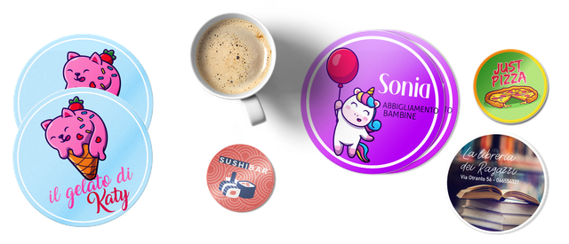 Scopri gli adesivi rotondi personalizzati in colori vibranti e design creativi, perfetti per personalizzare i tuoi prodotti o eventi. La nostra collezione offre opzioni giocose e festose ideali per il branding, l'imballaggio e l'uso promozionale. Sprint24 offre la stampa di adesivi rotondi di qualità con spedizione gratuita e prezzi competitivi.