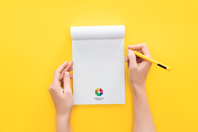I blocchetti personalizzati stampati sono strumenti di comunicazione professionale che rafforzano l'identità del vostro marchio. Perfetto per le aziende, questi blocchetti personalizzati combinano la funzionalità e il marketing del marchio, creando un gadget memorabile che i clienti e i team utilizzano quotidianamente.