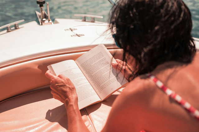 L'autopubblicazione consente agli autori di condividere il loro lavoro con i lettori ovunque—dalle fughe in riva al mare ai momenti quotidiani. Sprint24 fornisce soluzioni professionali di stampa su richiesta che rendono l'autopubblicazione accessibile e conveniente per tutti gli scrittori. Che tu stia pubblicando un romanzo, un'autobiografia o un progetto personale, il nostro servizio affidabile…