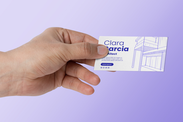 Biglietto da visita professionale per architetto con schizzi architettonici e design moderno su carta premium. Ideale per architetti e professionisti del design che desiderano fare una buona impressione su clienti e partner di settore.
