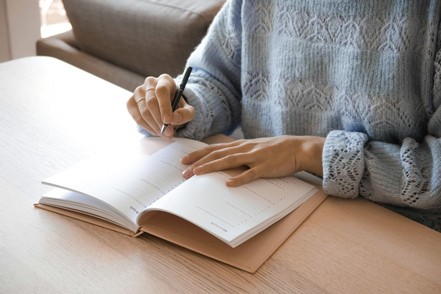 Quaderni e diari personalizzati come regali di Natale significativi per amanti scrittura e diari. Sprint24.