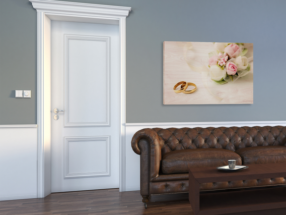 Pannello in legno rigido che visualizza artwork personalizzato di alta qualità in elegante cornice, perfetto per decorazione interiore personalizzata. Supporto in pioppo o MDF con stampa a colori professionale, ideale per trasformare il vostro design in un display murale resistente.