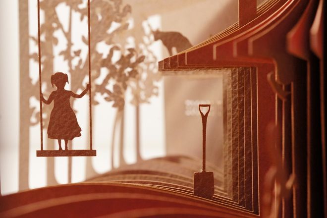 Il taglio (laser) del samurai: Libri a 360°
Se si sia annoiato da piccolo ad ascoltare le storie raccontate dai propri genitori, questo non lo sappiamo, ma il designer e architett… Il taglio (laser) del samurai: Libri a 360°
Se si sia annoiato da piccolo ad ascoltare le storie raccontate dai propri genitori, questo non lo sappiamo, ma il designer e architett…
