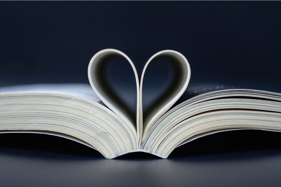 Stampa di libri in bianco e nero: una moda sempre attuale: Hai scritto un racconto? Oppure un manoscritto? Scopri perché la stampa in bianco e nero è sempre una garanzia per i prodotti editoriali. Stampa di libri in bianco e nero: una moda sempre attuale: Hai scritto un racconto? Oppure un manoscritto? Scopri perché la stampa in bianco e nero è sempre una garanzia per i prodotti editoriali.