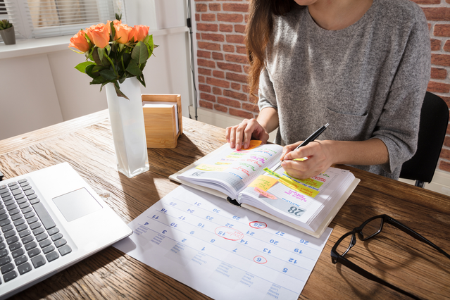Calendario o agenda? Ecco come aumentare la produttività a lavoro: Calendario o agenda? Qual è il m…